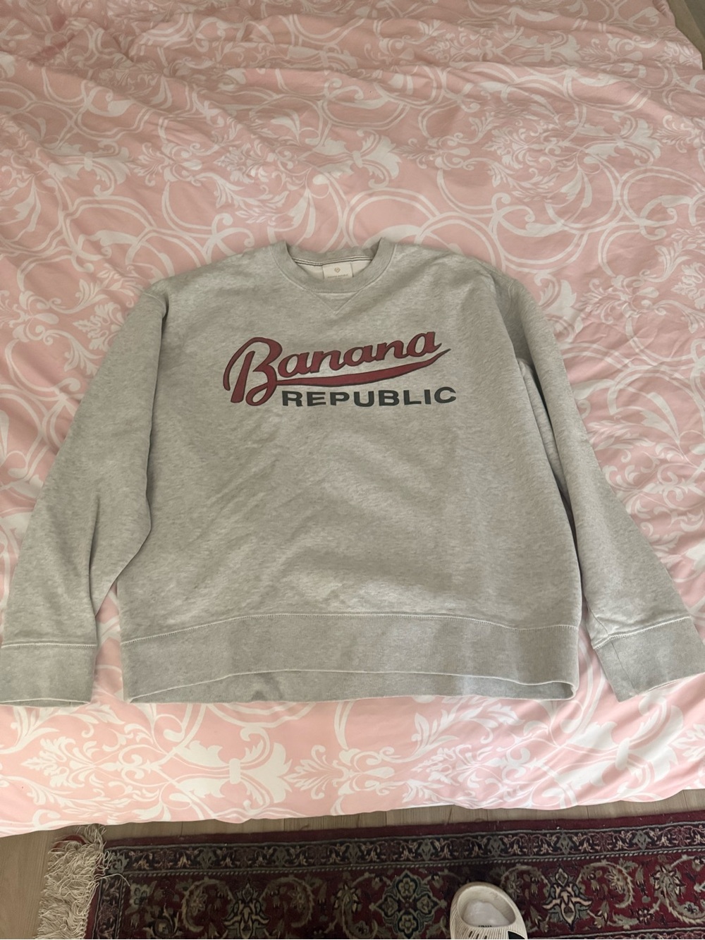Banana Republic Light Gray Crewneck Sweatshirt